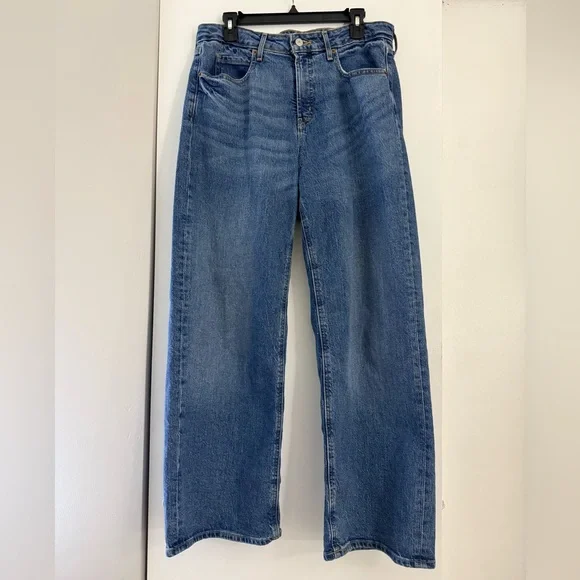 Old Navy Extra High-Rise Sky-Hi Wide Leg Jeans - Picture 1 of 2